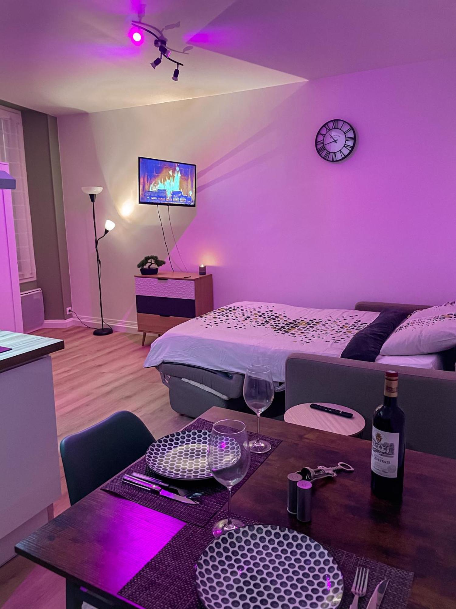 Escapade Ardechoise - Parking Gratuit - Chateau A 2 Pas Aubenas Eksteriør billede